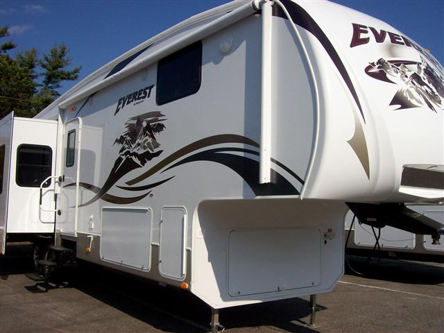 New 2010 Keystone Everest 348R Fifth Wheel For Sale